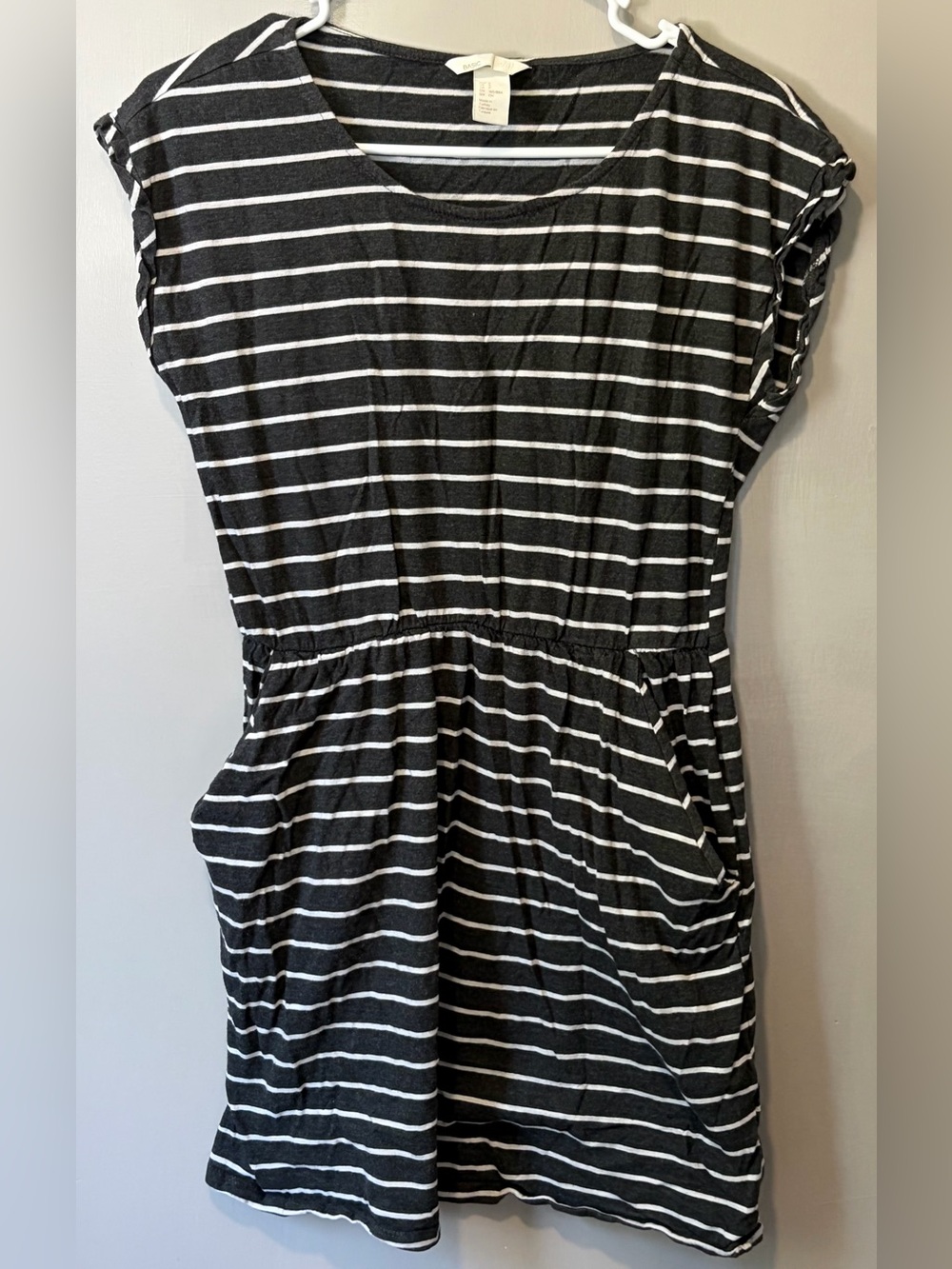H&M romper women's size small with pockets black and white color